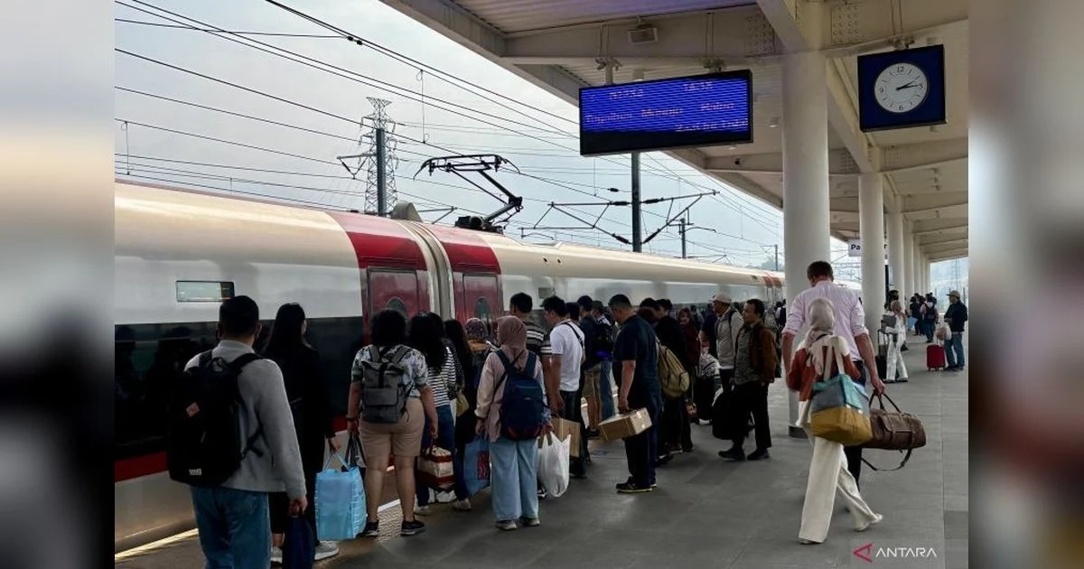 Kereta Cepat Whoosh Siap Menghadapi Lonjakan Penumpang di Libur Panjang HUT RI
