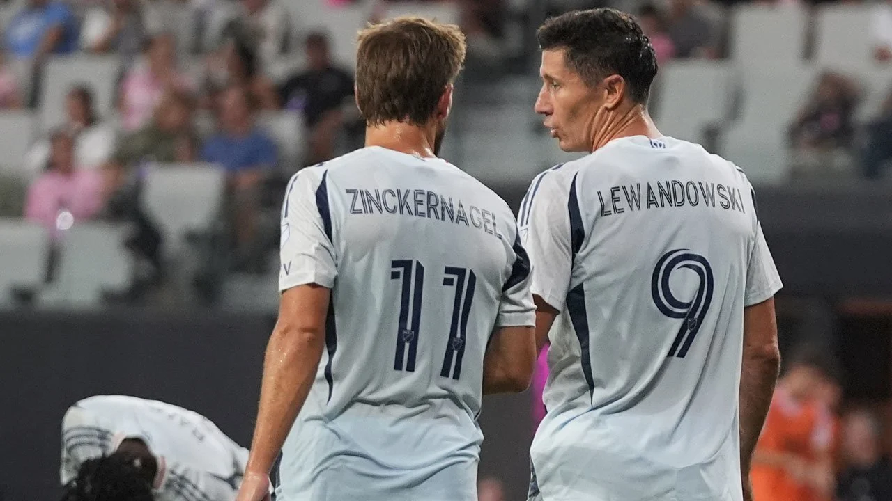 Lewandowski Bersinar di Debut Kandang Chicago Fire, Mampukah Ikuti Jejak Messi di MLS?