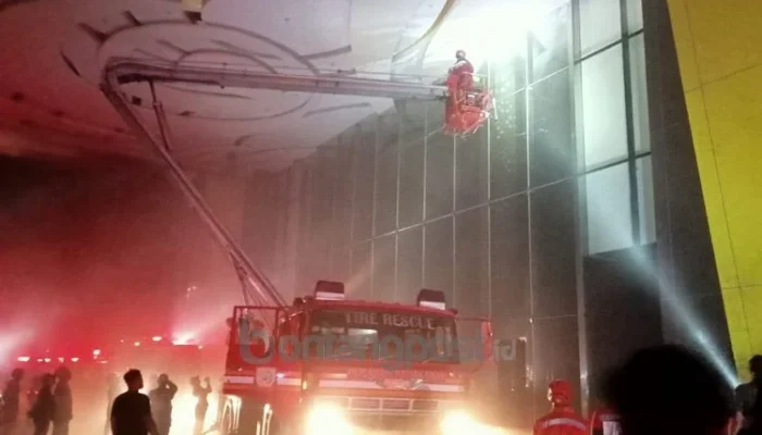 Mall Nipah Makassar Terbakar, Penyebab Kebakaran Diduga Akibat Korsleting Listrik