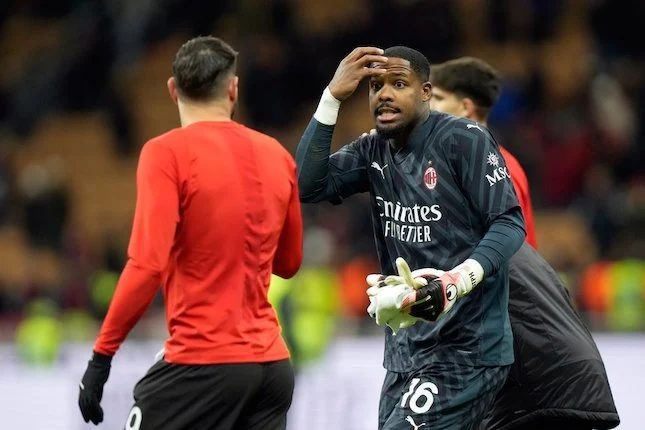 Manchester United Siap Menghadapi AC Milan di Polandia