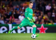 Marc-Andre Ter Stegen Langsung Tampil Apik di Debutnya Bersama Ajax Amsterdam