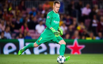 Marc-Andre Ter Stegen Langsung Tampil Apik di Debutnya Bersama Ajax Amsterdam