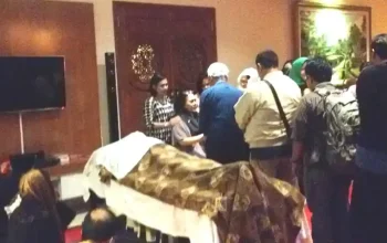 Melly Lee Berduka: Ayahanda Meninggal Dunia, Dangdut Academy 8 Terus Bergulir