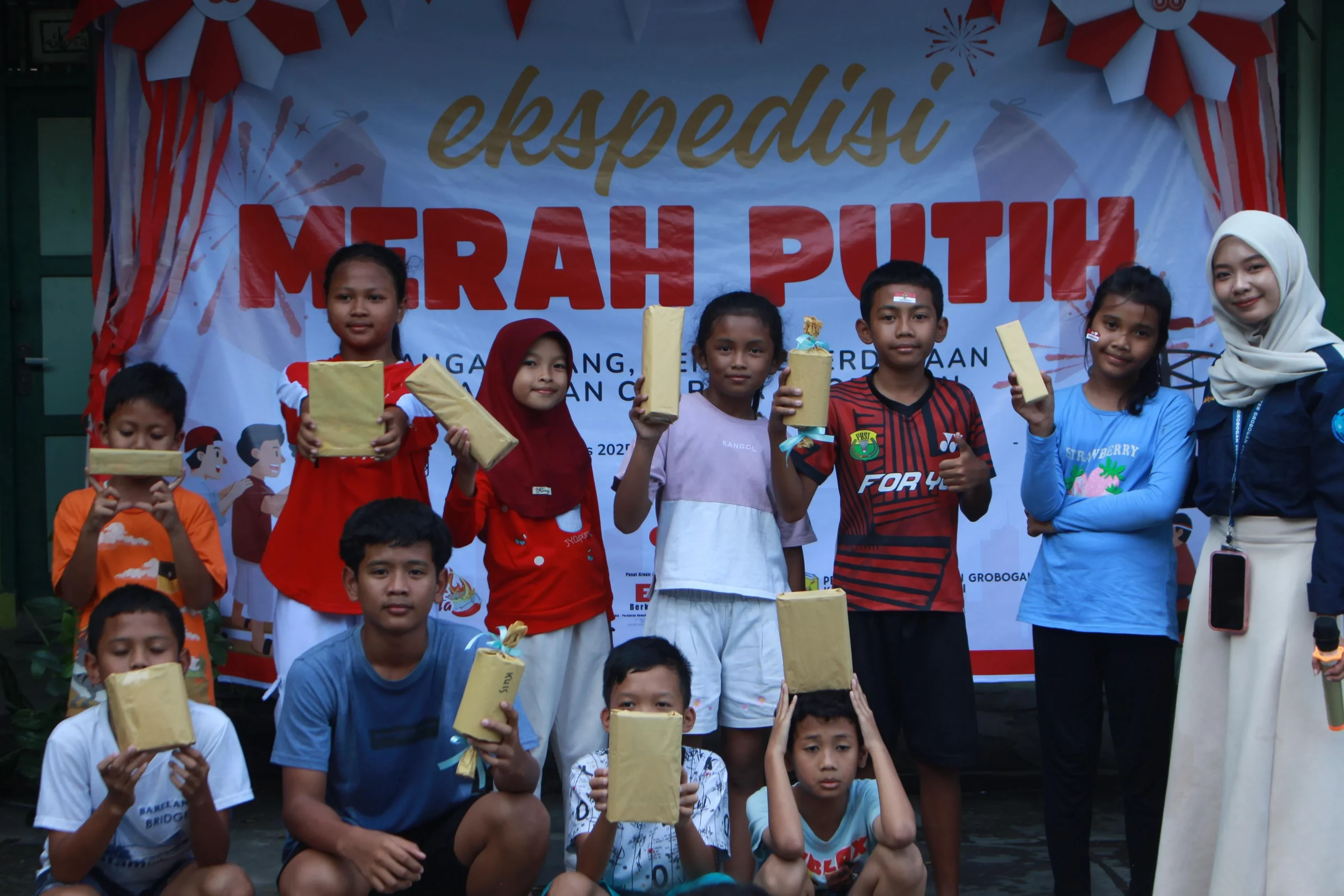 Merayakan Kemerdekaan Indonesia: Ekspedisi Merah Putih dan Penyaluran Bantuan