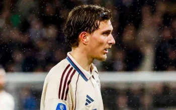 Mika Godts Tidak Terpengaruh oleh Spekulasi Transfer ke PSG