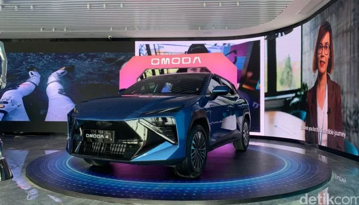Omoda O4 EV: Mobil Listrik yang Menggabungkan Performa dan Teknologi Kecerdasan Buatan