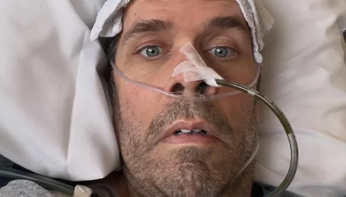 Perez Hilton Dirawat di Rumah Sakit Setelah Livestream Mengkhawatirkan