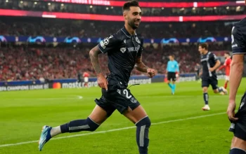 Pertandingan Sengit: Aston Villa vs BG Pathum dan Debut Brais Mendez di Crew