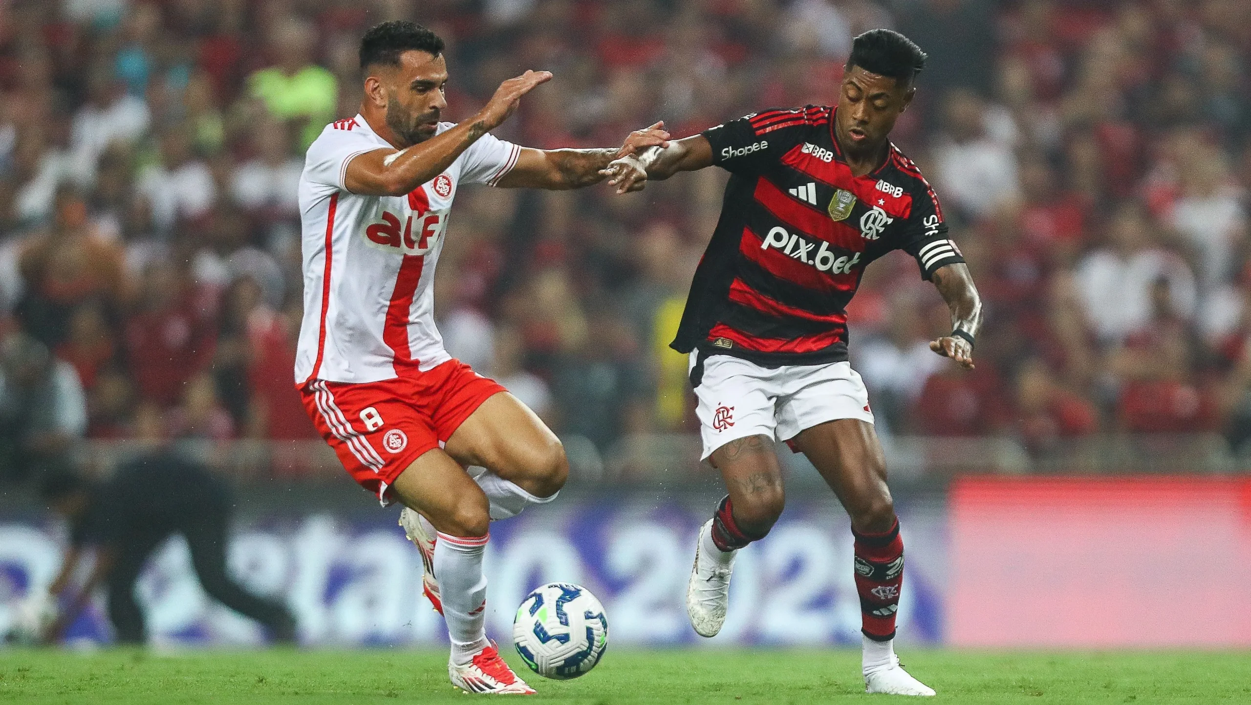 Pertarungan Sengit di Kancah Sepak Bola: Internacional vs Flamengo dan Berita Terkini Lainnya