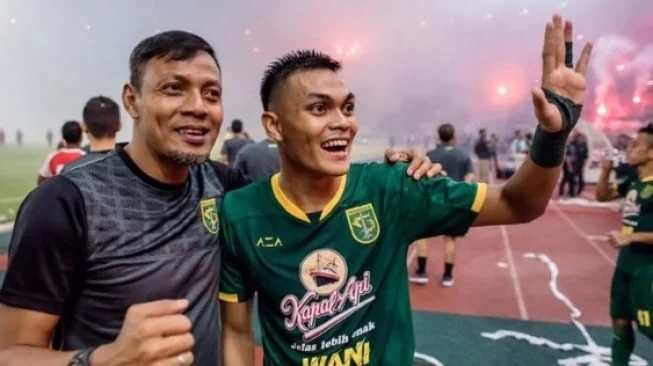 Rachmat Irianto Dediakasikan Kemenangan Persebaya Surabaya untuk Sang Ayah