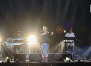 Rossa Hipnotis Penonton di Soul Concert VII dengan Penampilan Memukau