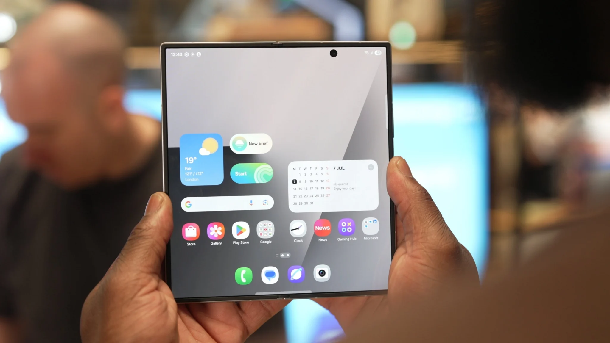 Samsung Galaxy Z Fold 8: Ponsel Lipat Terbaru yang Mengubah Cara Pandang