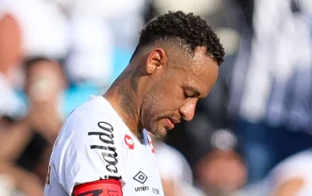 Santos Kembali Terjun ke Zona Degradasi Setelah Kalah dari Athletico-PR