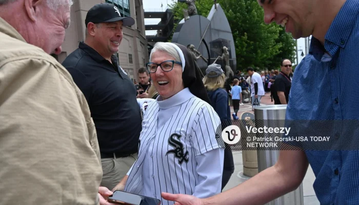 Sister Mary Jo: Malam Paus di White Sox Mirip dengan Kebangunan Besar Gereja