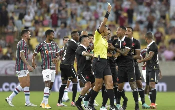 Vasco e Fluminense Empatam sem Gols em Clássico Carioca
